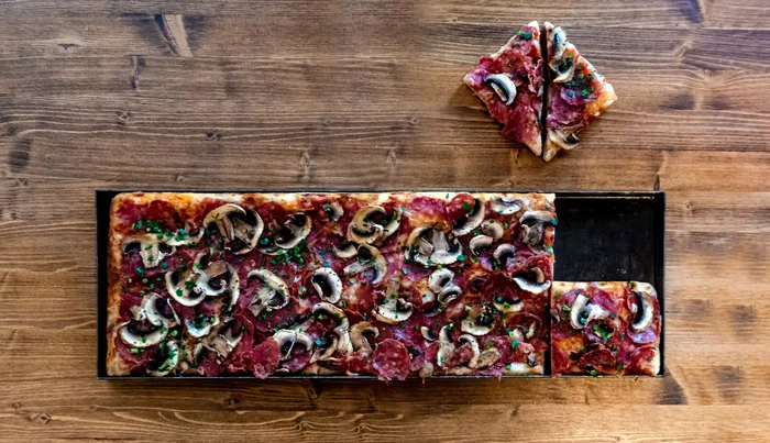 Funghi e Salame Piccante